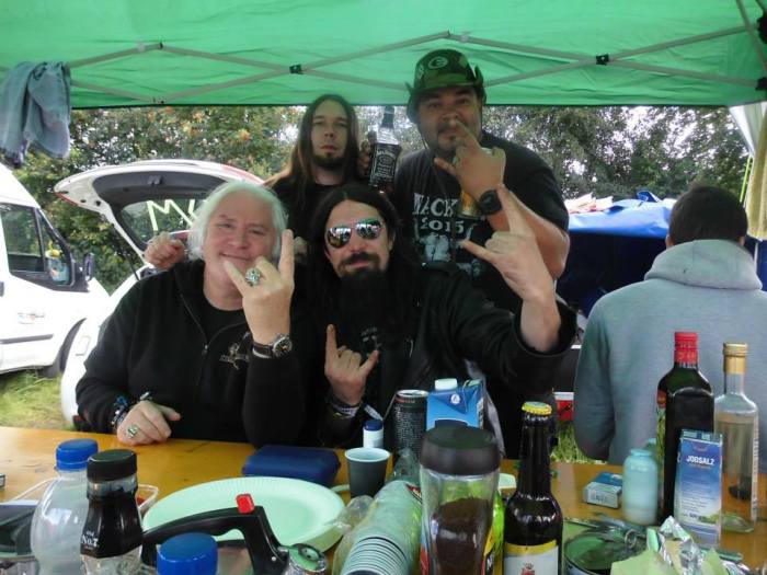 11822648_1140894352595633_347764625459779506_n